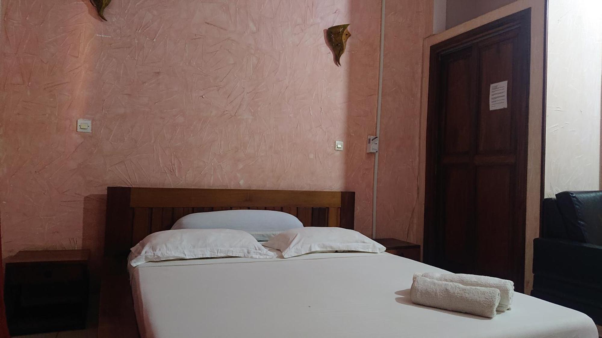 Central Hotel Antsiranana Екстериор снимка