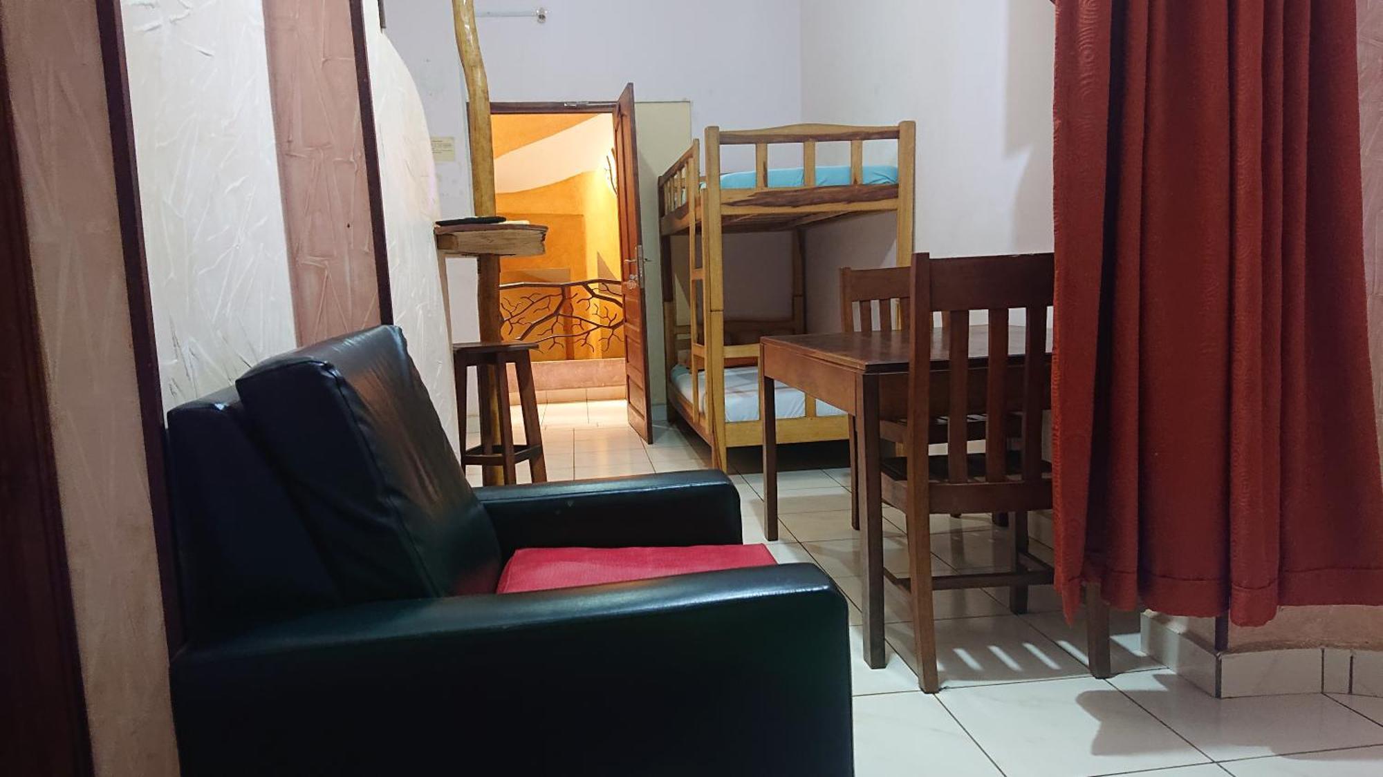 Central Hotel Antsiranana Екстериор снимка