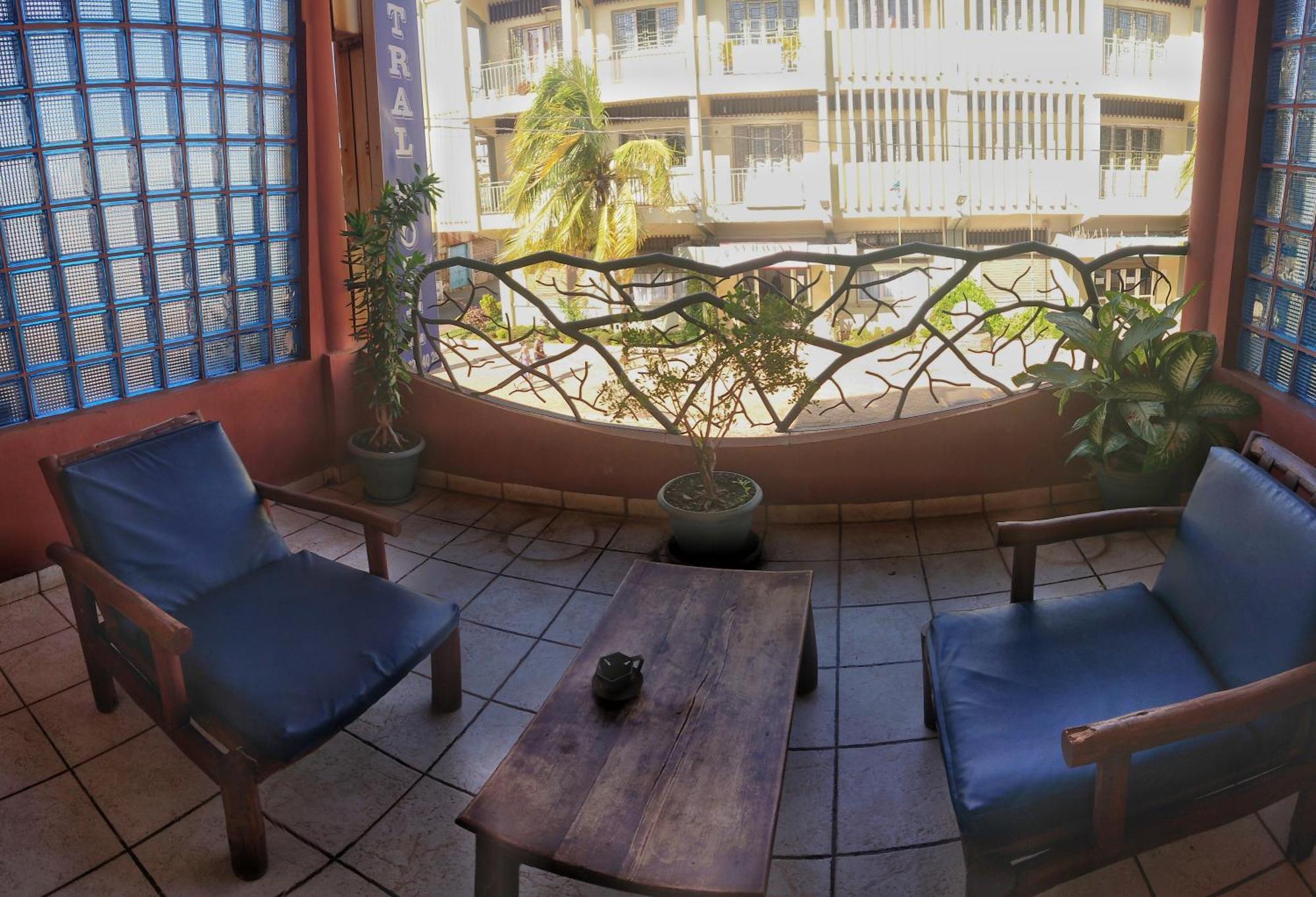 Central Hotel Antsiranana Екстериор снимка