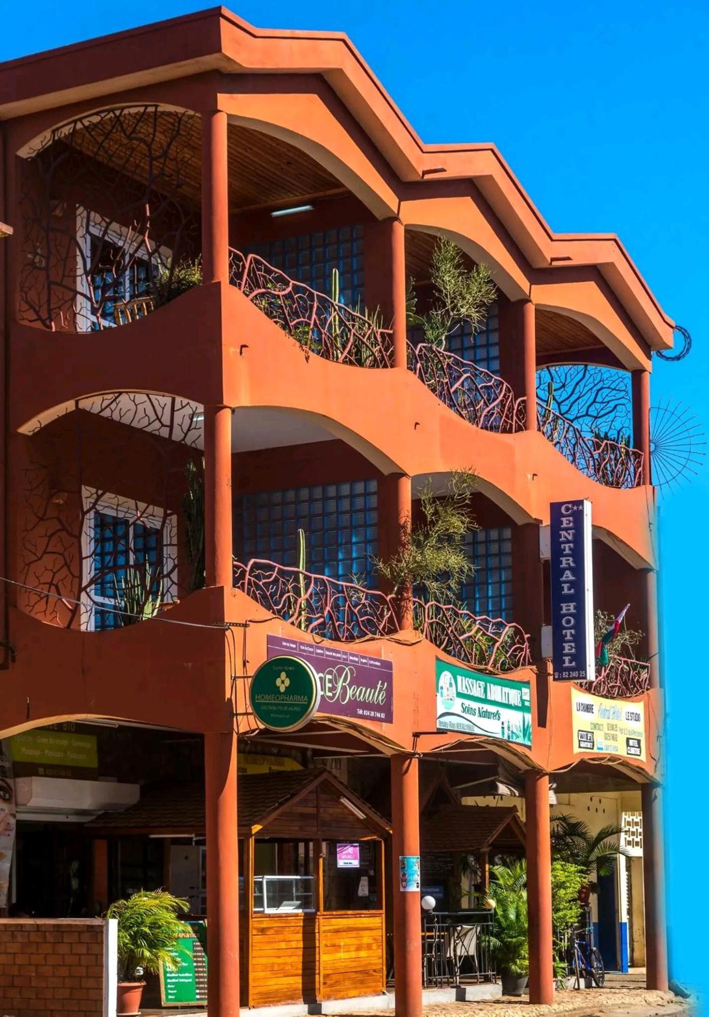 Central Hotel Antsiranana Екстериор снимка